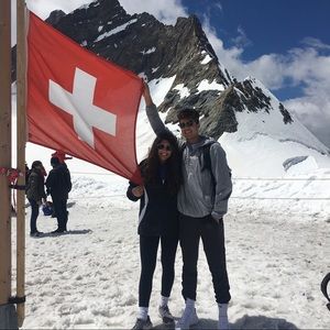 Meet your Posher, Delaney